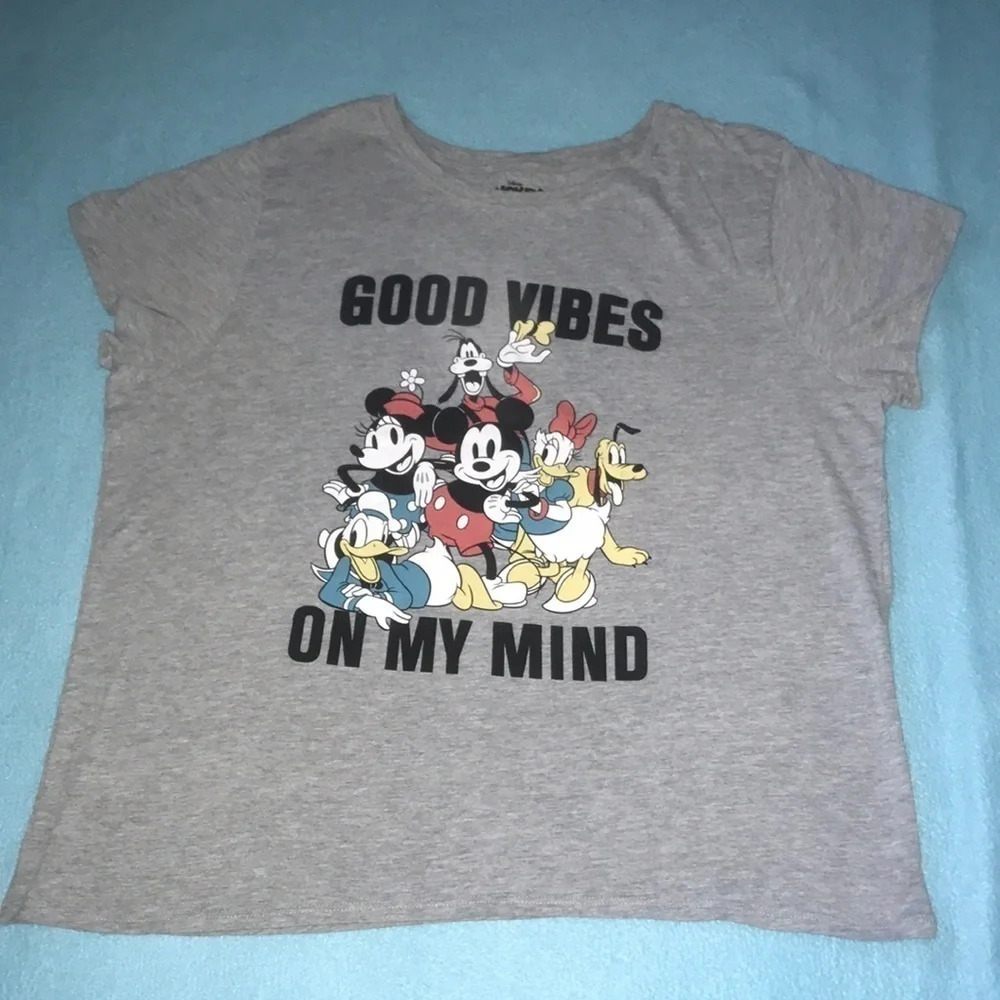 DISNEY Mickey and friends T-shirt top short sleeve Good Vibes on my mind size XL